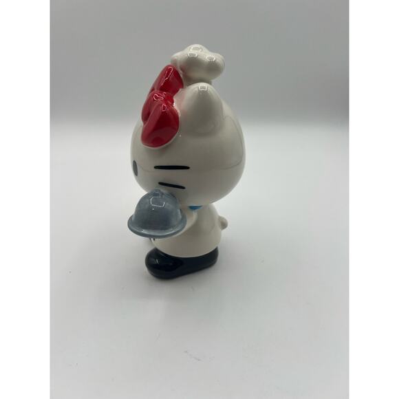 HELLO KITTY CHEF FIGURINE Stands 6.5 Inches Tall - Picture 2 of 5